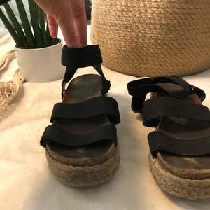Steve Madden kimmie black sandals